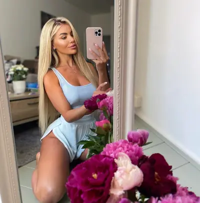 Duygu Premium GFE Escort Batumi City 5 photo in gallery